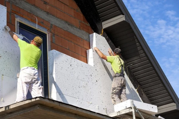 Ravalement de façades à Miramas